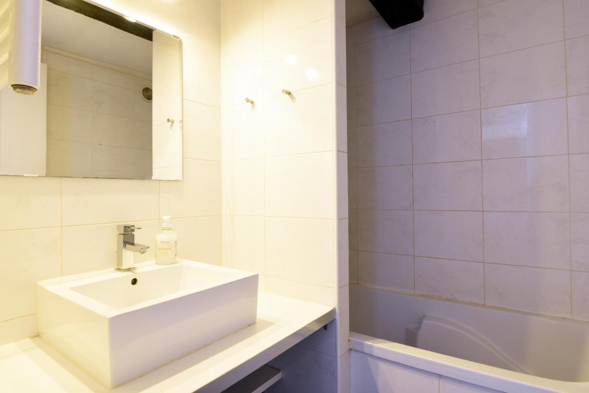 Royale Apartments Vieux Lille 24H24H Access Dış mekan fotoğraf